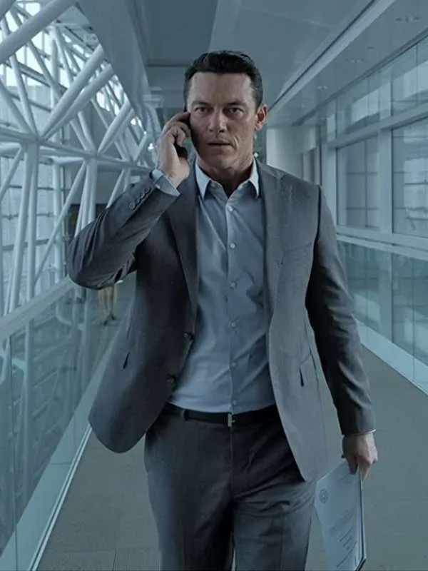 196luke-evans-crisis-2021-suit.webp Luke Evans Crisis 2021 Suit - Image 1