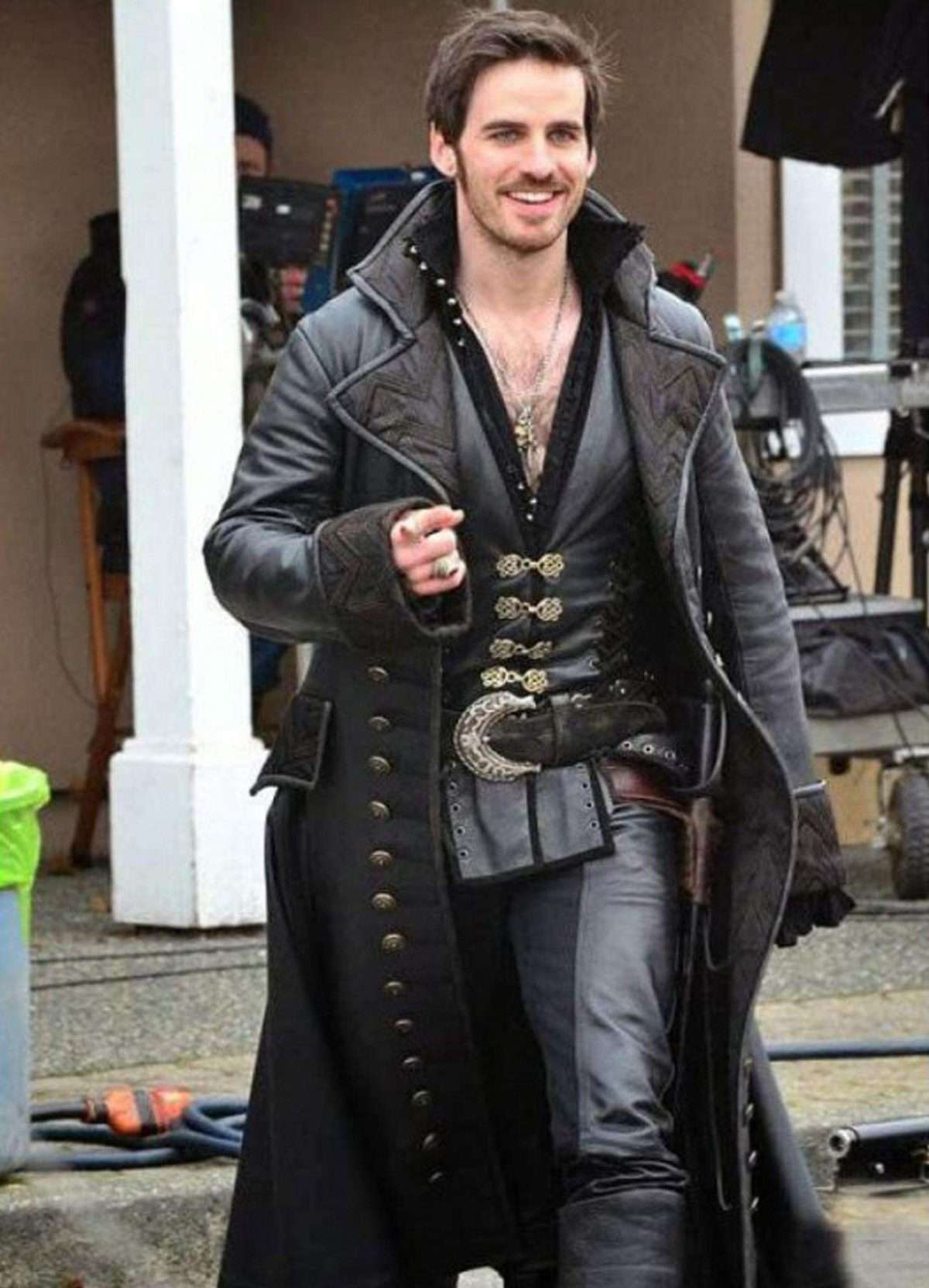 colin-o-donoghue-once-upon-a-time-captain-hook-coat.jpg Colin O'Donoghue Once Upon A Time Captain Hook Coat