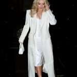 Sabrina Carpenter 2025 Vogue Party White Coat